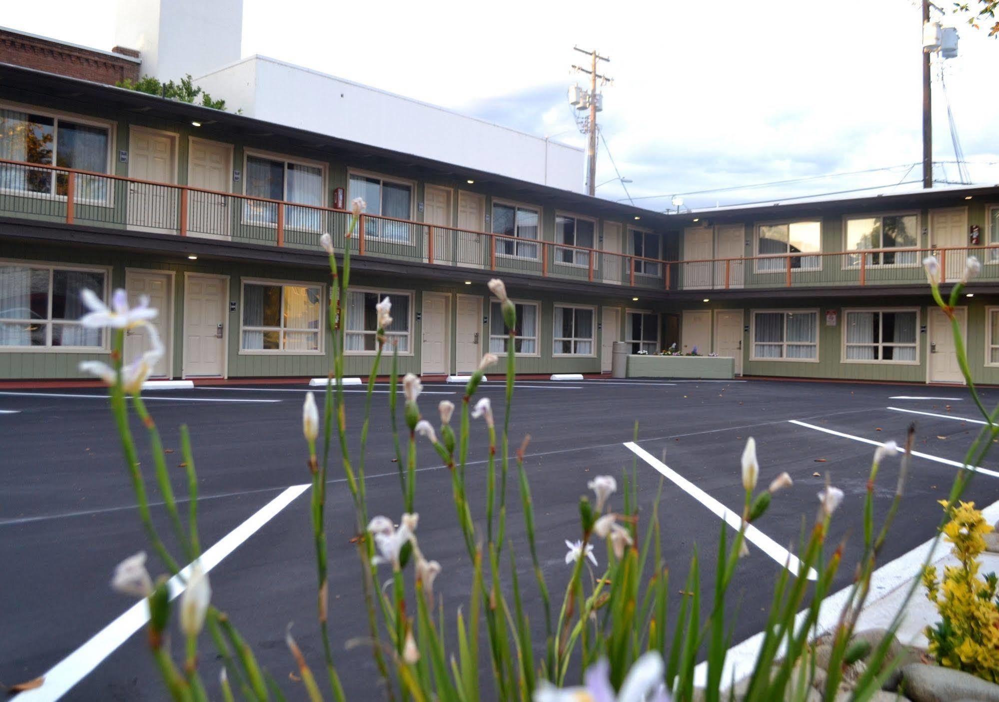 Thunderbird Lodge Redding Exterior photo